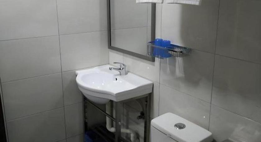 Id Hotel Yayasan Segamat Exterior photo